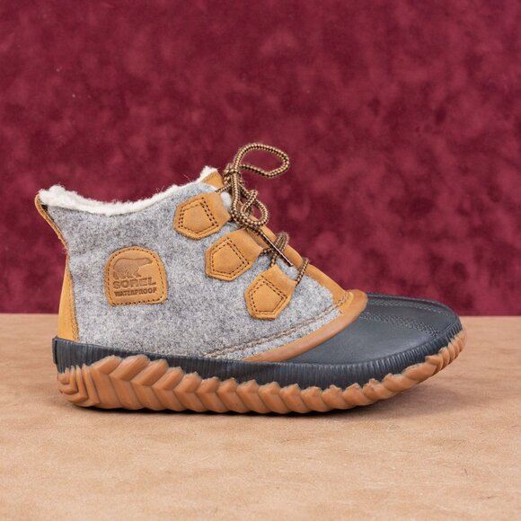 Sorel Women Out N Bout Plus Waterproof Lace-up Faux Fur lined Ankle Boots sz 7 - Picture 4 of 8